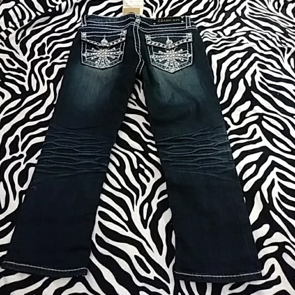 L.A. Idol Capris - Picture 2 of 5